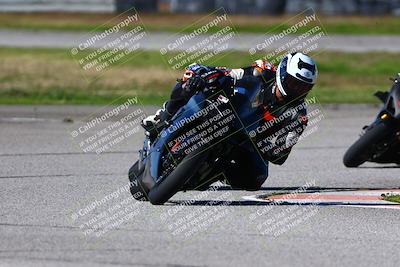 media/Jan-21-2023-Fastrack Riders (Sat) [[fcf3f88a30]]/Level 3/Session 4 Turn 6-Mountian Shot/